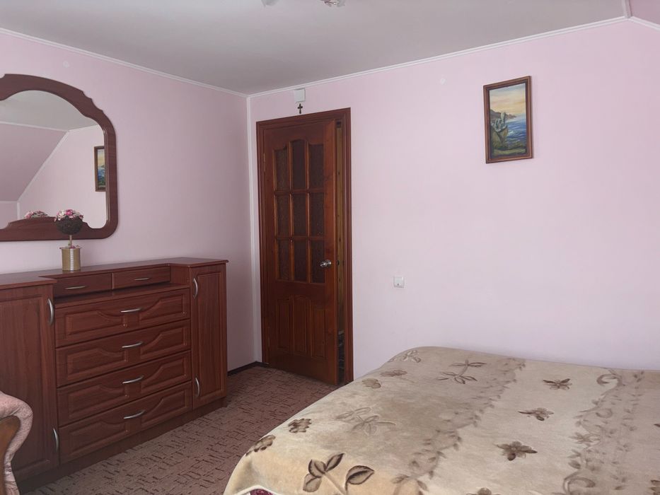 Будинок в Карпатах.Житло подобово.Здається дім,кімнати