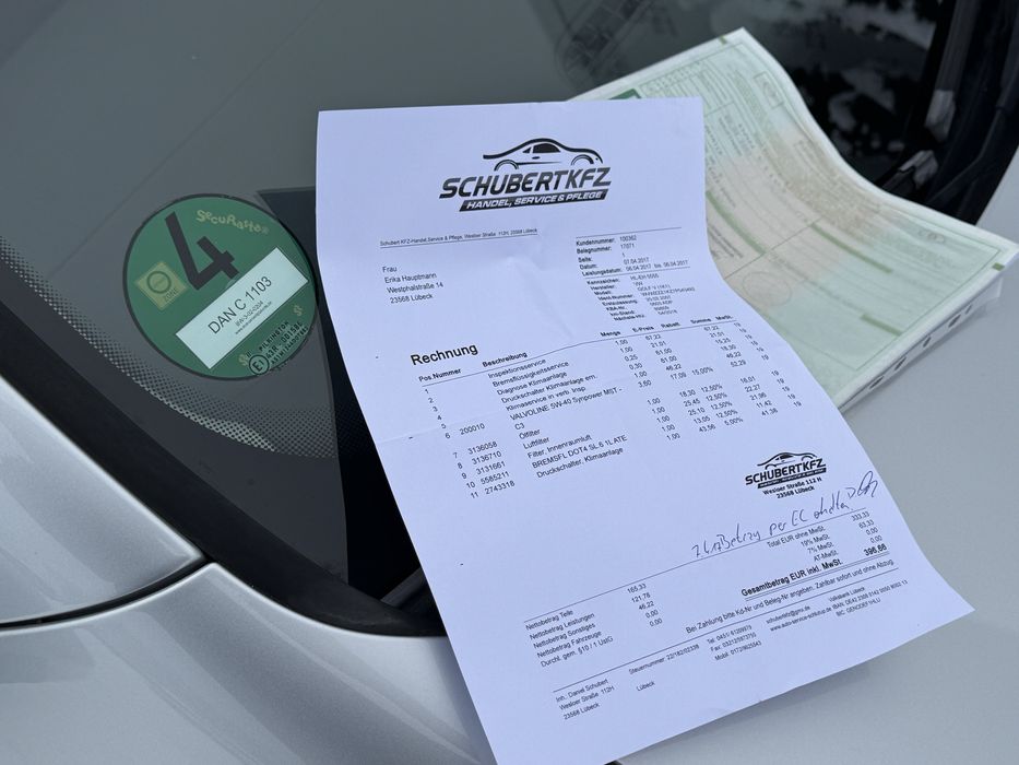 Свіжопригнаний Golf 5 1.6бензин TOUR