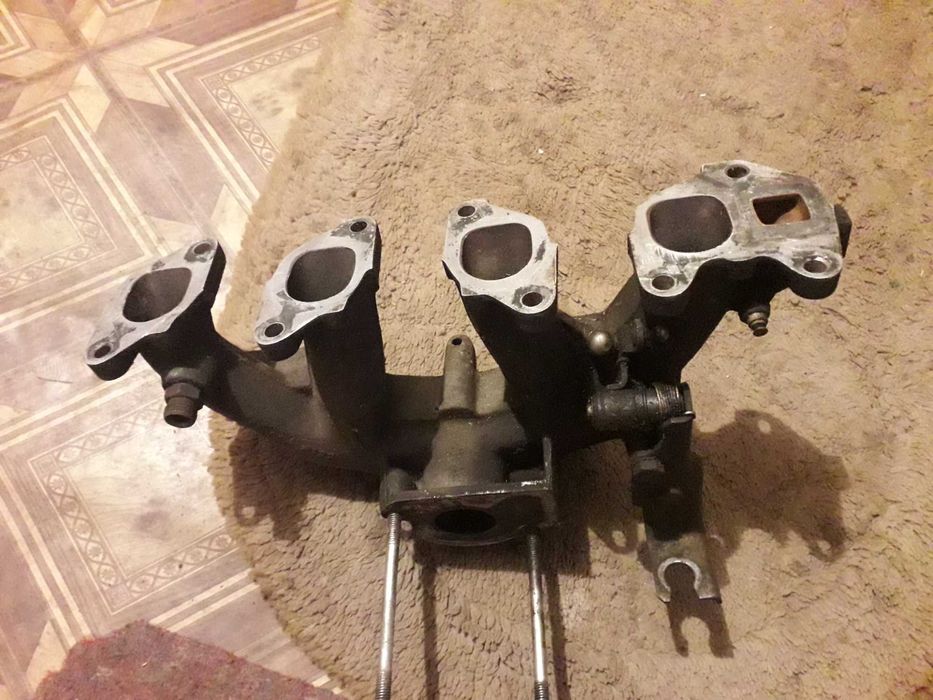 Випускний клолектор