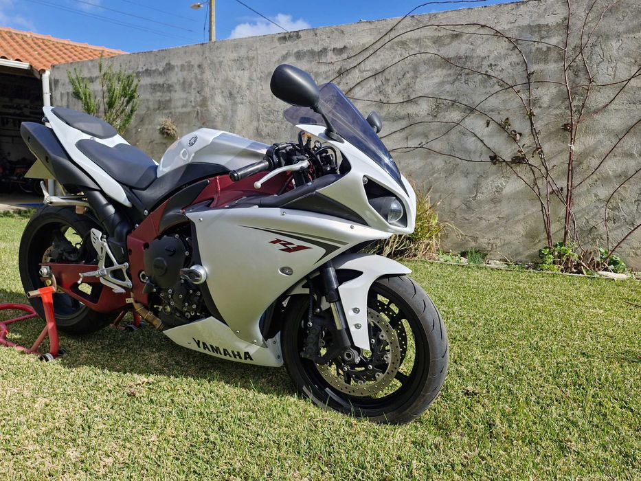 Yamaha YZF-R1 2011