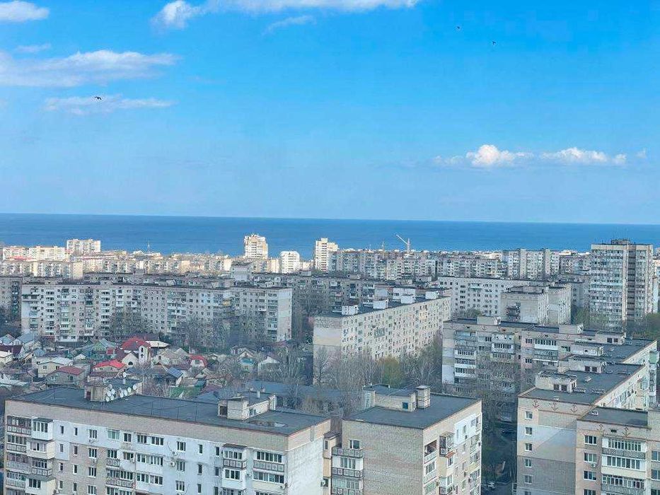 Світла та простора 1к.кв. з видом на море та місто