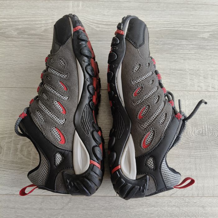 Трекінгові черевики від Merrell