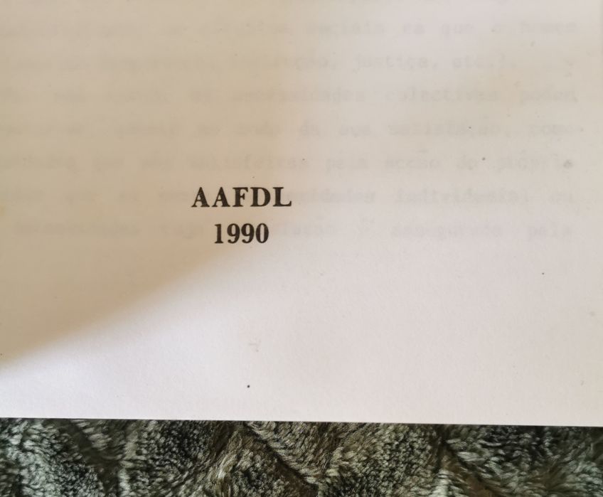 Livros Jurídicos - Direito 1 = 5€ / 10 = 40€