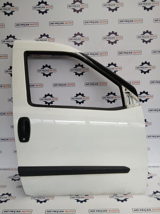 PORTA FRENTE DIREITA BRANCO OPEL COMBO 1.3CDTI ANO: 2018
