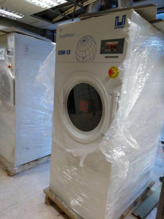 Máquina de lavar roupa industrial sanitária hospital e lares