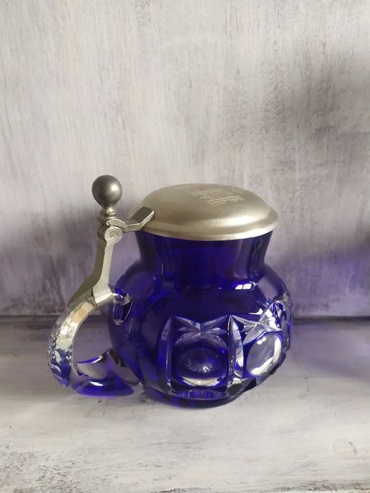 Karafka kryształowa i kufel