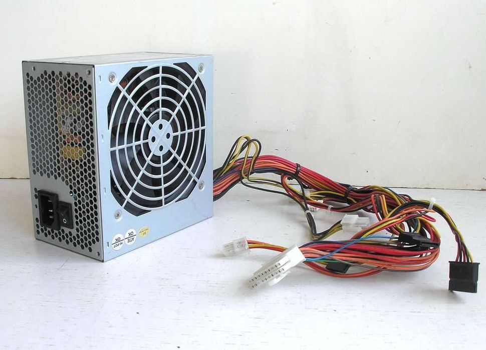 компьютерный блок питания FSP на 350 Вт