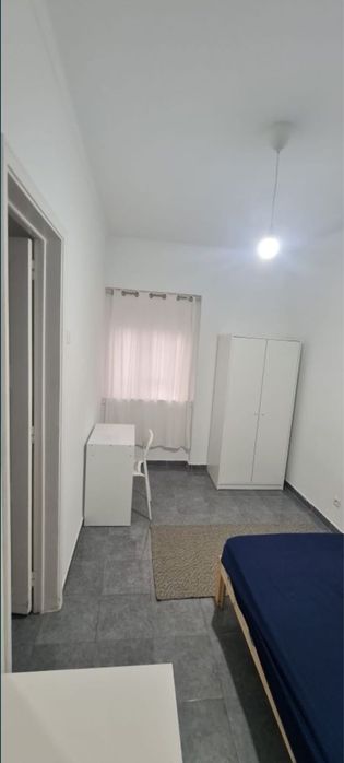 Quarto em almada solteiro