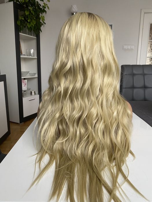 Peruka blond fale odrost 70 cm HIT