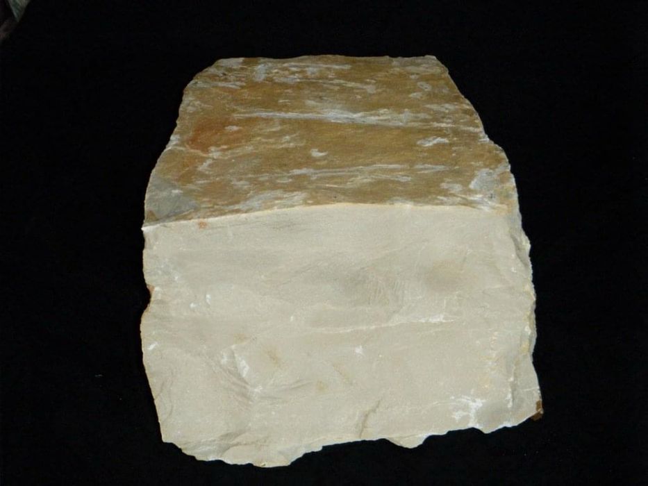 Pedra rustica para muro vidraço São Bento