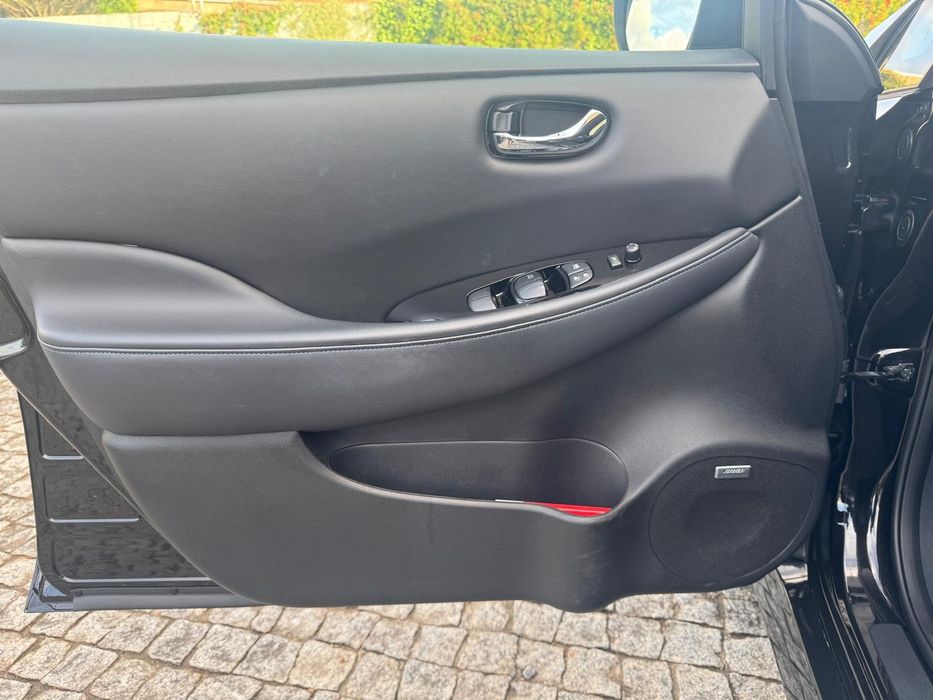 Nissan leaf .TECNO 66 KW/ 380 KM nacional