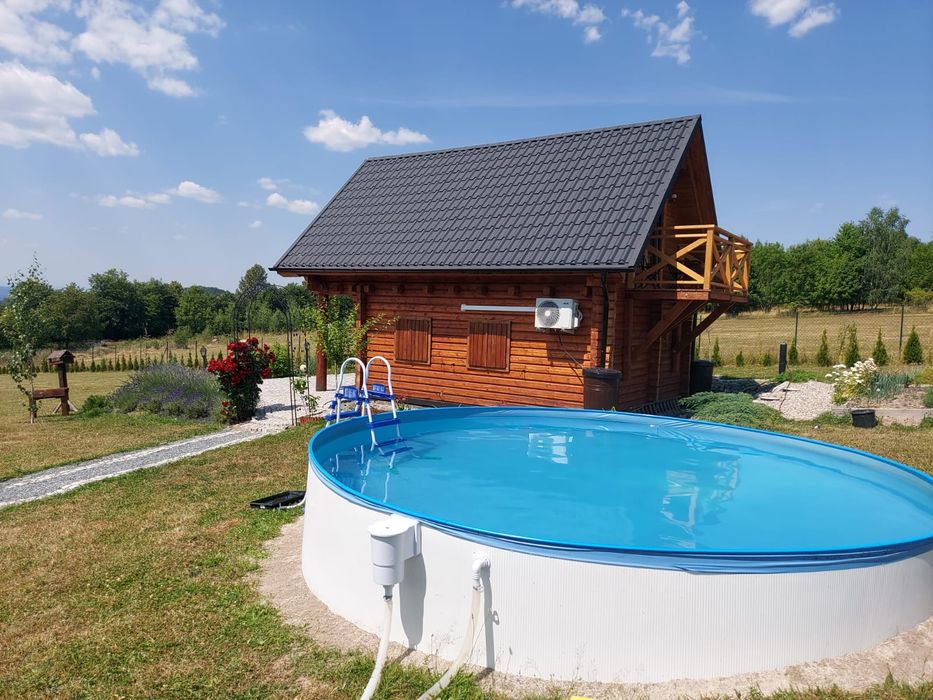 Całoroczny drewniany domek