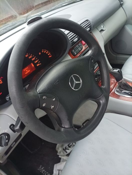 Mercedes c220 de 2002 automática