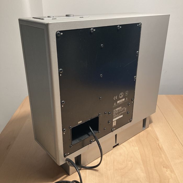 Subwoofer Yamaha YST-FSW100 avariado