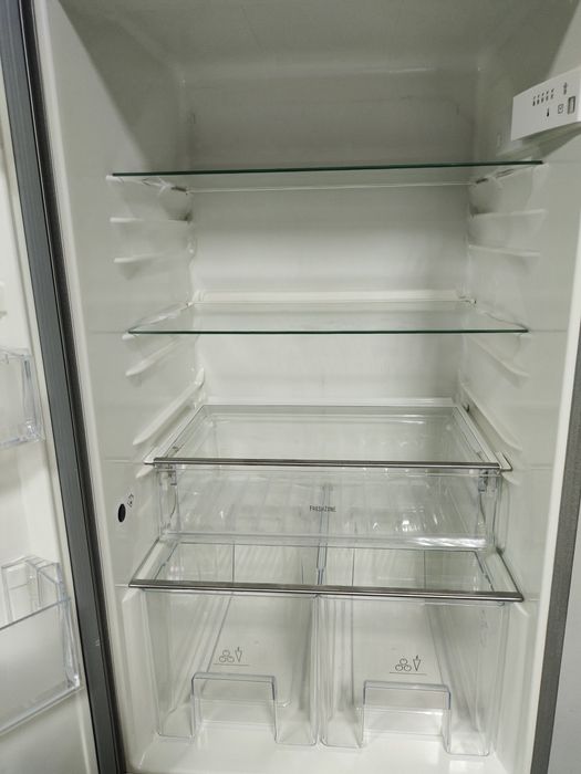 Холодильник Еlektrolux 185 cm. Металік, класний стан