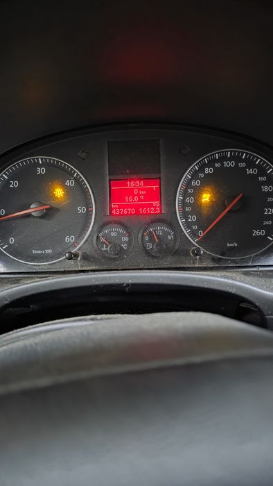 Volkswagen caddy 2005г 1.9