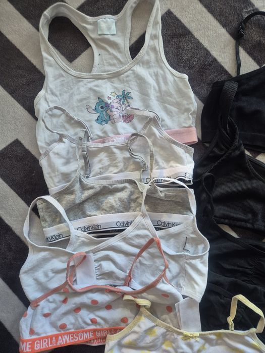 Topy dla dziewczynki