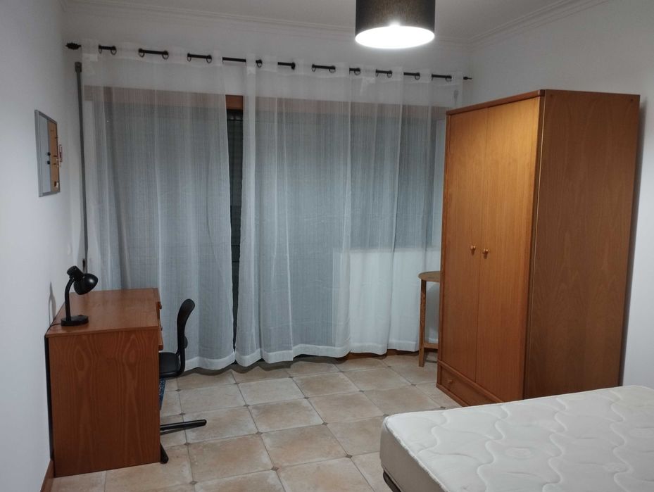 Arrendo dois quartos a estudantes em São Martinho do Bispo Coimbra