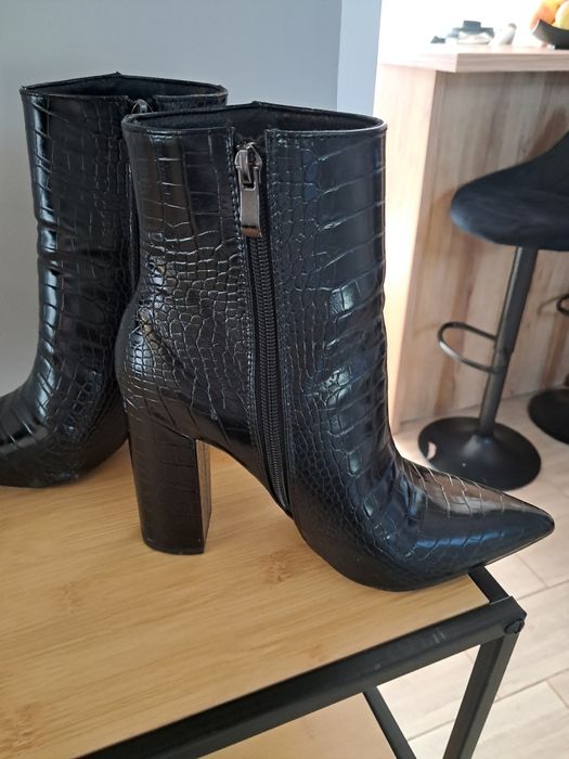 Botki nowe 38 czarne wysokie