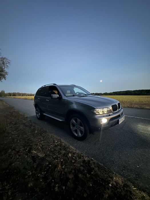 Продам BMW x5 e53