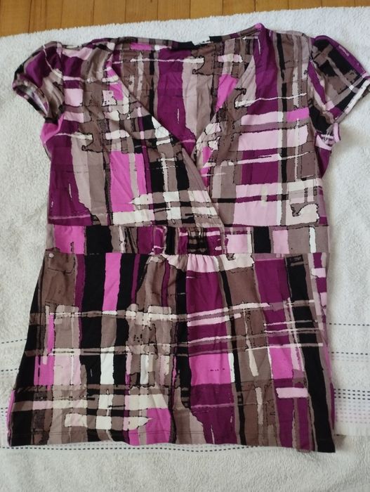 Koszulka z dekoltem kopertowym, rozmiar XL