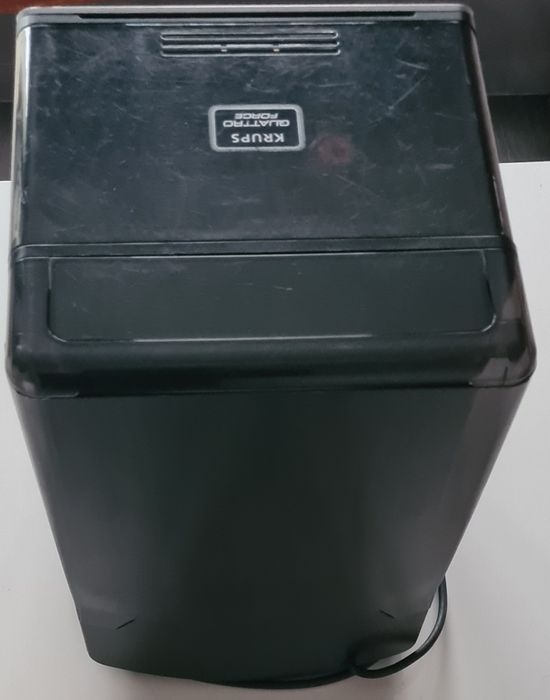 Uszkodzony Ekspres, Expres Krups Evidence EA892D10 z Bluetooth.