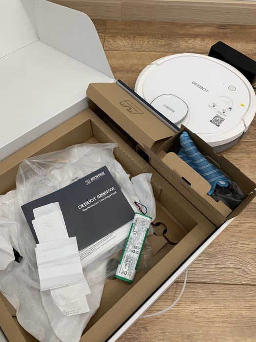 Робот пылесос Deebot Ozmo 900