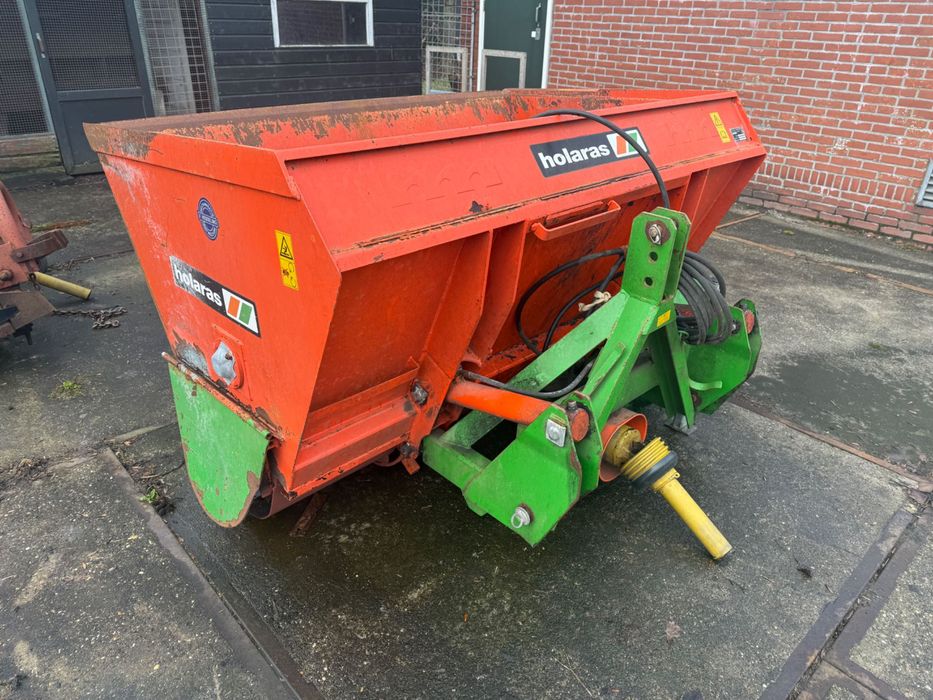 Łyżka holaras do zadawania paszy mieszania betonu Paszowoz wóz paszowy