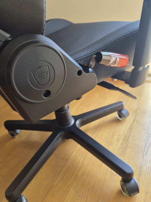 Cadeira Gaming Noblechairs EPIC Black Edition | 1 ano de uso | como nova com garantia