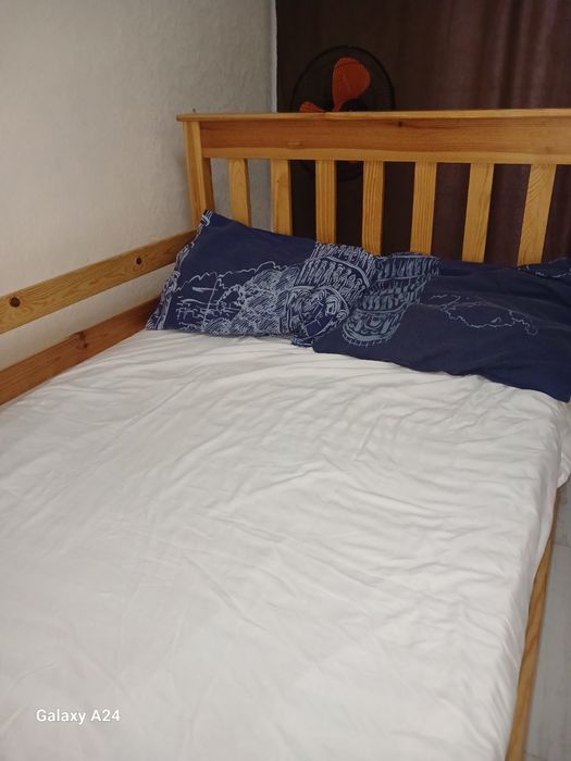 Сдам студию  большую на Боровского ЖК Золотые столбы,свет есть всегда