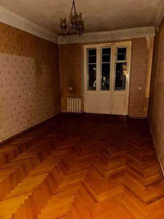 Сталінка 2к під ремонт Депутатська 17/6 метро Житомирська, Святошин