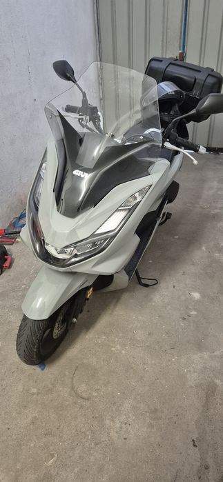 Honda Pcx 125 c/ 14000km