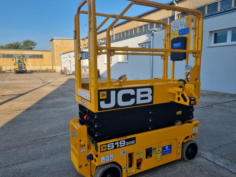 Usługi-Wynajem koparkoładowarki koparki, walec ładowarki teleskopowe