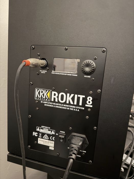 Krk rokit 8 de estudio