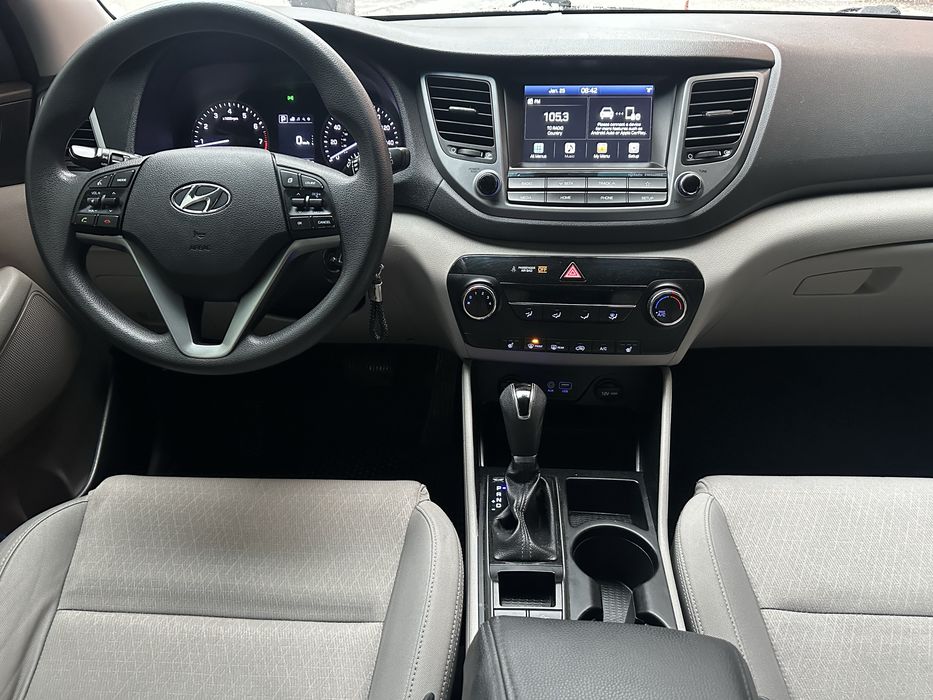 Продам hyundai tucson