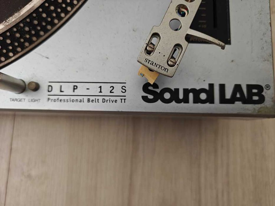 Gira-discos Sound LAB DLP-12S – Não testado, tampa rachada