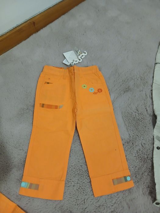 Roupas novas de miudos