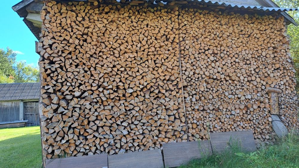 Drewno opałowe wysuszone sosnowe i liściaste