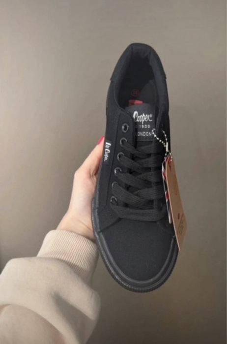 Czarne trampki damskie Lee Cooper roz. 39