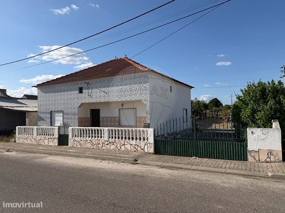 Moradia T2 para venda — Foros de Arrão, Portalegre