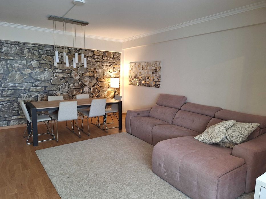 Arrenda-se Apartamento T3, com Box, na Quinta do Património em Sacavém