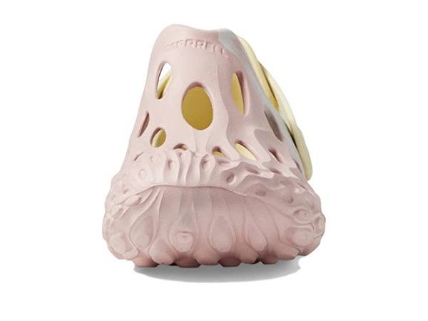 Стильні та модні жіночі сандалі Merrell