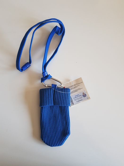 Bolsinha de FCPORTO para por ao pescoço para telemóveis. nova