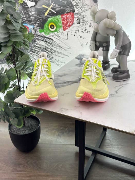 Кросівки Hoka Rocket X3 41 розмір Е16680