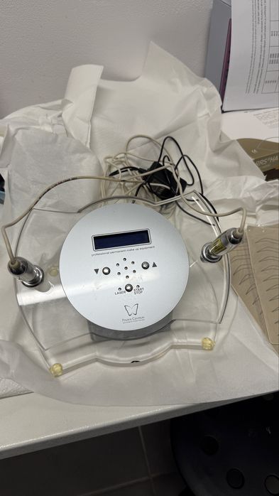 Urzadzenie do makijazu permanentnego