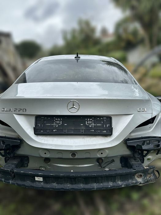 Mercedes CLA  traseira