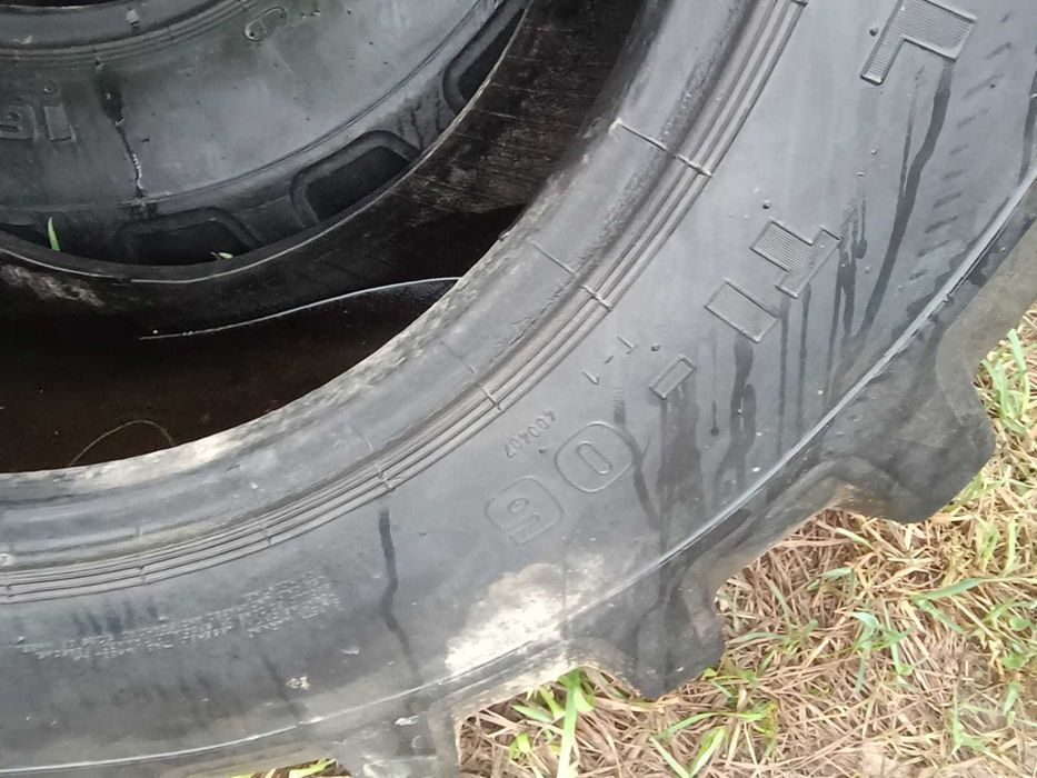 Opony przemysłowe 16.9-28 Mitas TI-06 koparko ładowarka JCB Case Cat