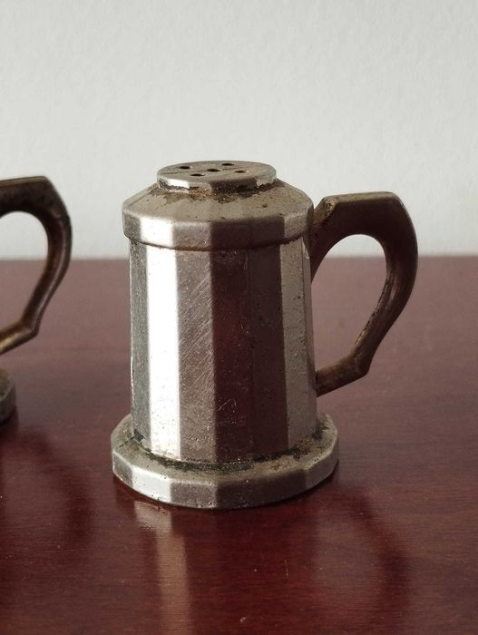 Saleiro e Pimenteiro Estanho Canecas Cerveja