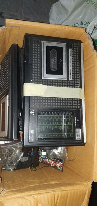 Magnetofon MK2500 z radiem oraz inne MK