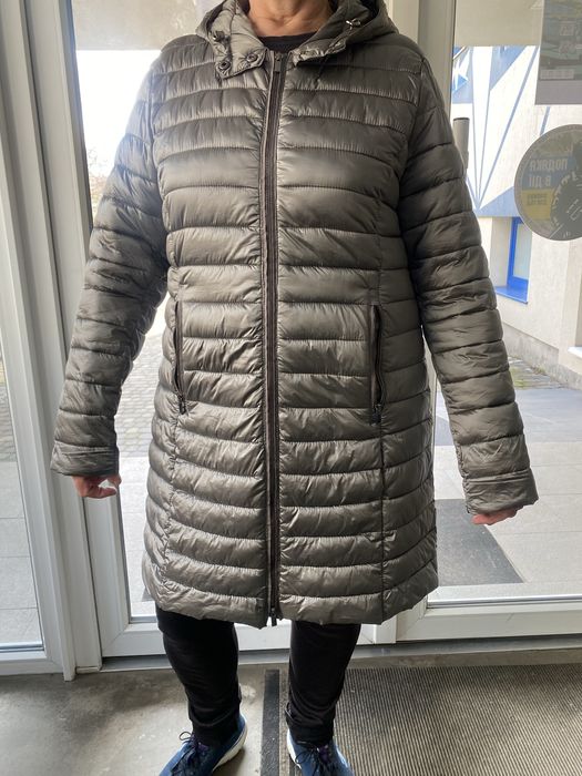 Куртка жіноча подовжена